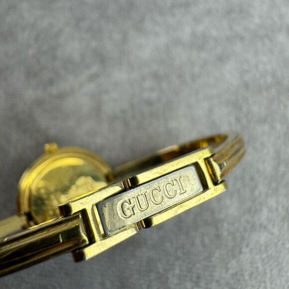 Gucci 1100 L Gold Quartz Watch Interchangeable Bezels Vintage - Picture 9 of 15